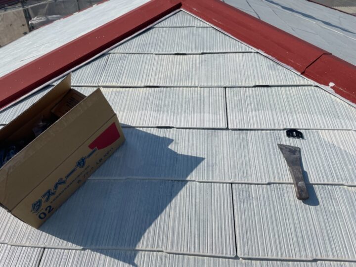 屋根塗装/タスペーサー挿入