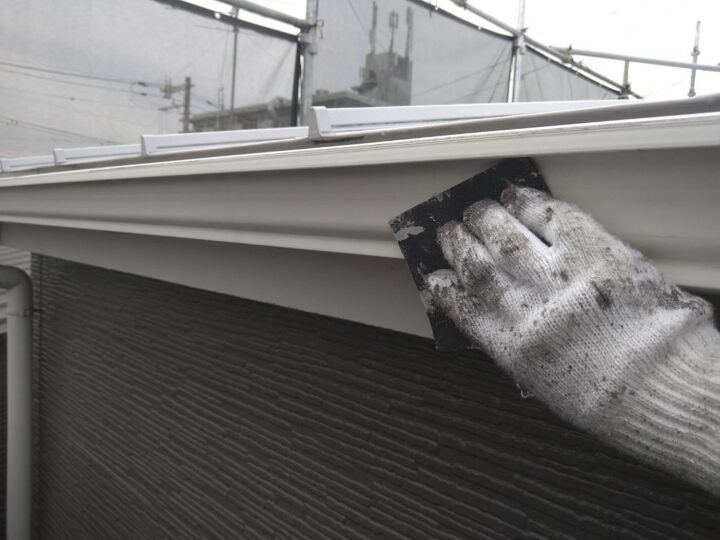 雨樋塗装/ケレン