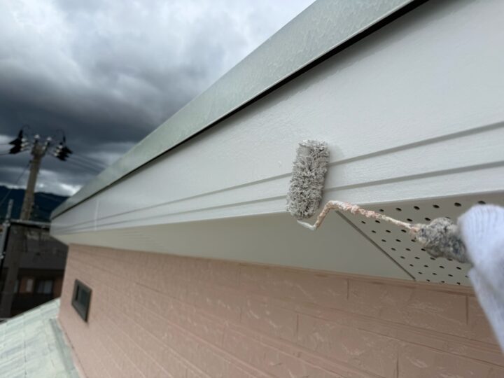 破風塗装/上塗り