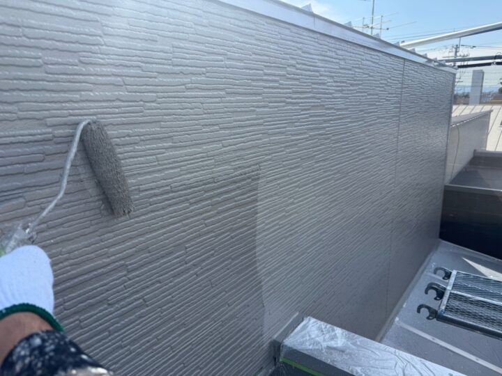 外壁塗装/中塗り