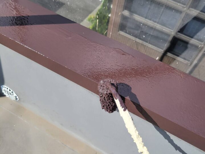 笠木塗装/上塗り