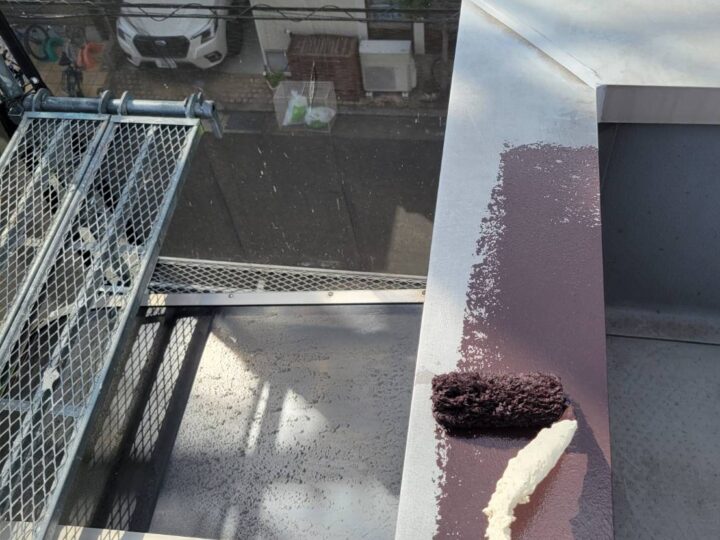 笠木塗装/中塗り