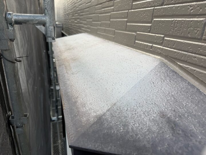 出窓天端塗装/施工前