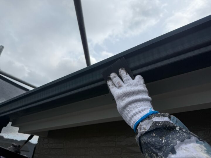 横樋塗装/ケレン